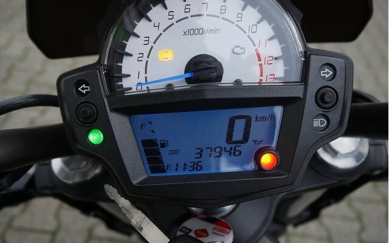 Gebrauchtmotorrad Kawasaki ER-6n - Bild 18