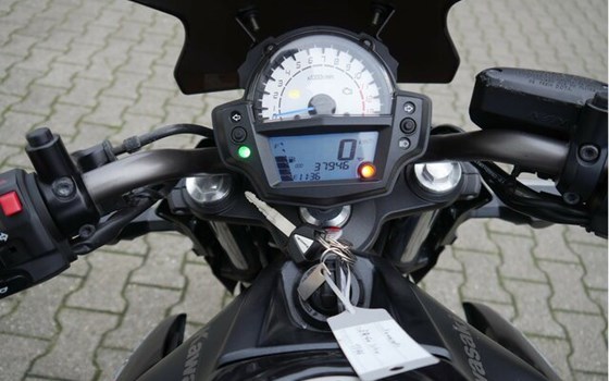 Gebrauchtmotorrad Kawasaki ER-6n - Bild 19