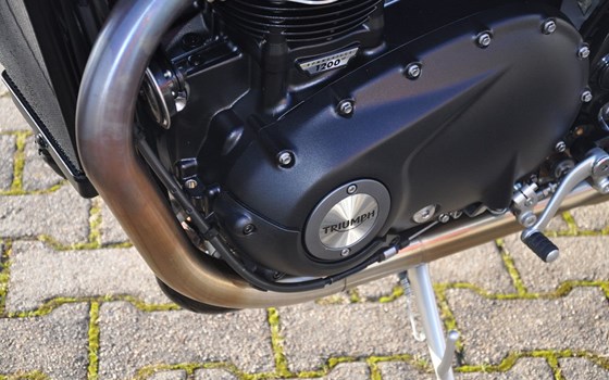 Gebrauchtmotorrad Triumph Speed Twin 1200 - Bild 11