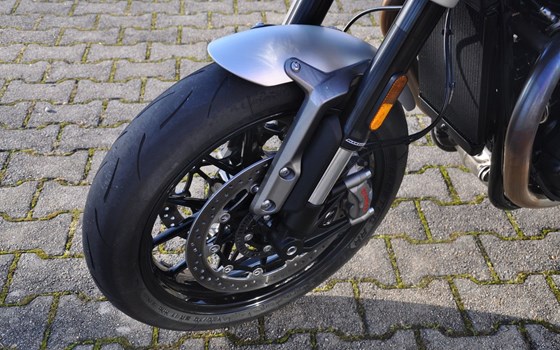 Gebrauchtmotorrad Triumph Speed Twin 1200 - Bild 12