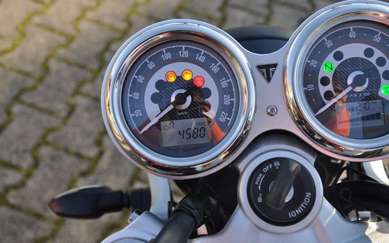 Gebrauchtmotorrad Triumph Speed Twin 1200 - Bild 13