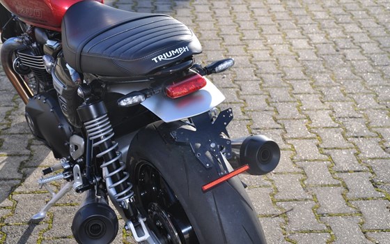 Gebrauchtmotorrad Triumph Speed Twin 1200 - Bild 6