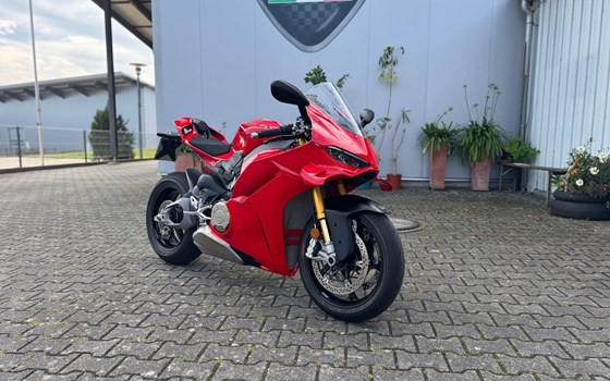 Gebrauchtmotorrad Ducati Panigale V4 S - Bild 1