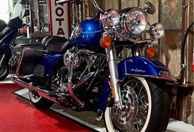 Harley-Davidson Road King Custom FLHRS