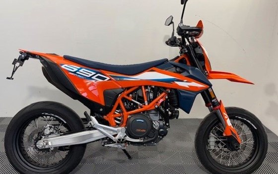 Gebrauchtmotorrad KTM 690 SMC R - Bild 2