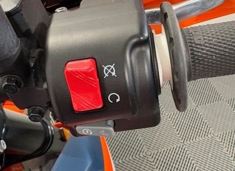 Gebrauchtmotorrad KTM 690 SMC R - Bild 3