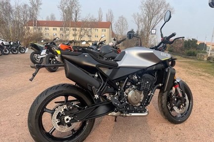 Husqvarna Vitpilen 801