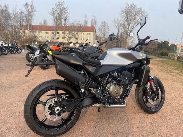 Husqvarna Vitpilen 801