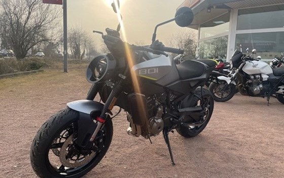 Gebrauchtmotorrad Husqvarna Vitpilen 801 - Bild 5