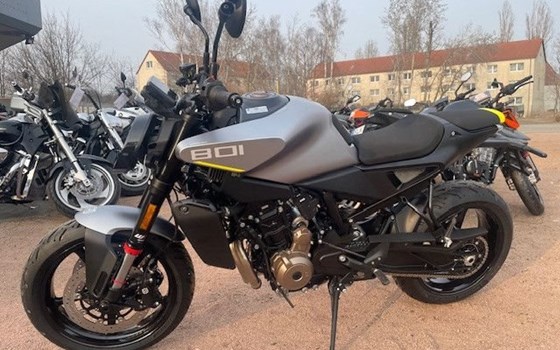 Gebrauchtmotorrad Husqvarna Vitpilen 801 - Bild 6
