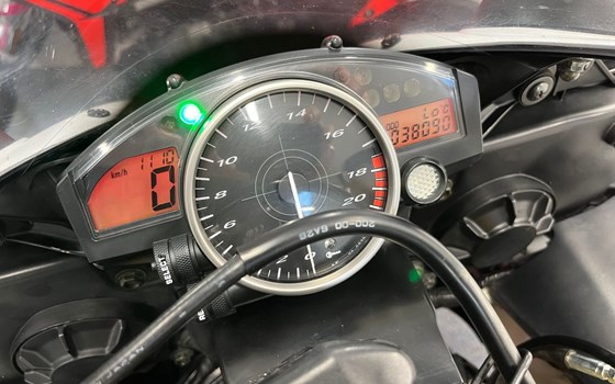 Gebrauchtmotorrad Yamaha YZF-R6 - Bild 9