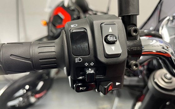 Gebrauchtmotorrad Kawasaki Z900 RS - Bild 8