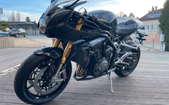 Gebrauchtmotorrad Triumph Speed Triple 1200 RR James Bond Edition - Bild 5