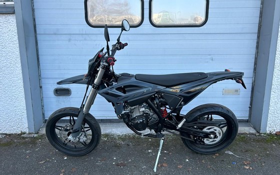 Neufahrzeug Beta RR 125 4T Motard T X special edition - Bild 1