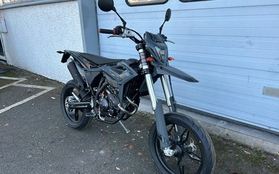 Neufahrzeug Beta RR 125 4T Motard T X special edition - Bild 4