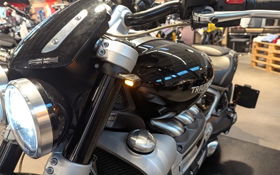 Gebrauchtmotorrad Triumph Rocket 3 R - Bild 9