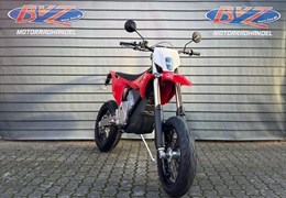 Neumotorrad Stark Future Varg SM