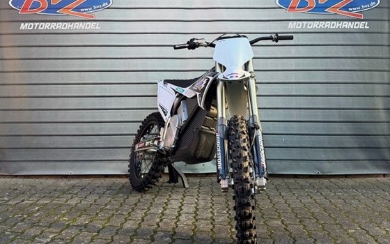 Gebrauchtmotorrad Stark Future Varg MX - Bild 4