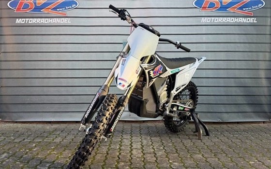 Gebrauchtmotorrad Stark Future Varg MX - Bild 5