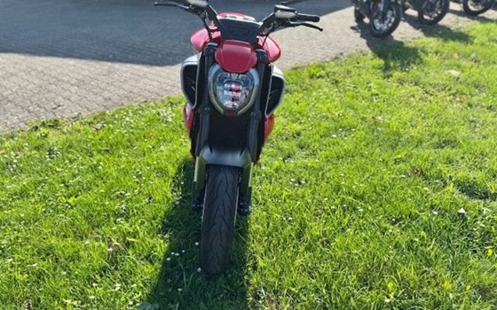 Gebrauchtmotorrad Ducati Diavel V4 - Bild 4