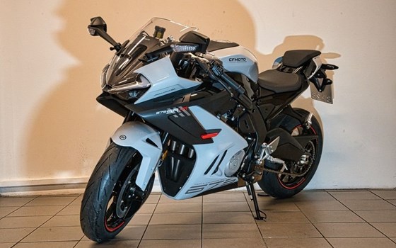 Gebrauchtmotorrad CFMOTO 675SR-R - Bild 4