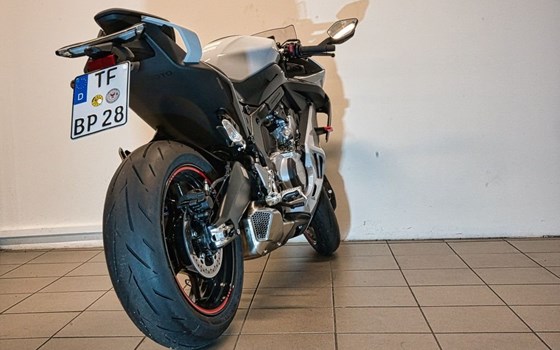 Gebrauchtmotorrad CFMOTO 675SR-R - Bild 6