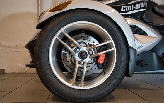 Gebrauchtmotorrad Can-Am Spyder RS - Bild 15