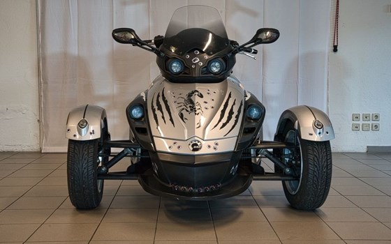 Gebrauchtmotorrad Can-Am Spyder RS - Bild 4