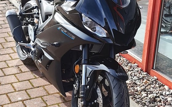 Neufahrzeug Yamaha YZF-R3 - Bild 3
