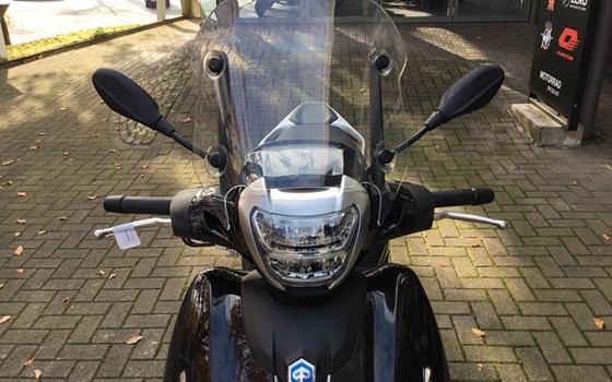 Neufahrzeug Piaggio Beverly 400 - Bild 14