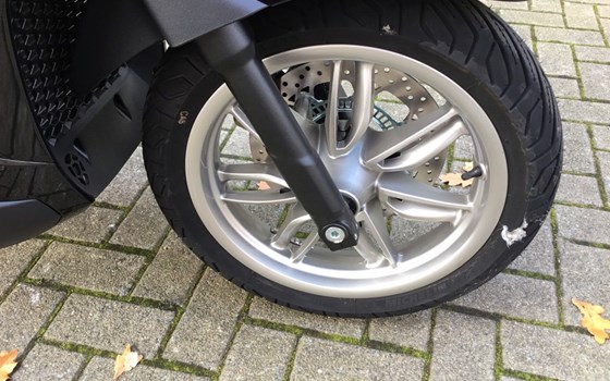 Neufahrzeug Piaggio Beverly 400 - Bild 8