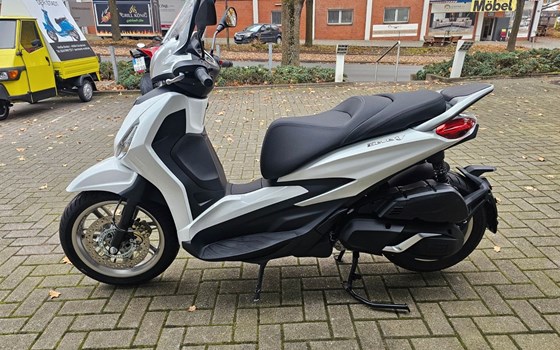 Neufahrzeug Piaggio Beverly 400 - Bild 4