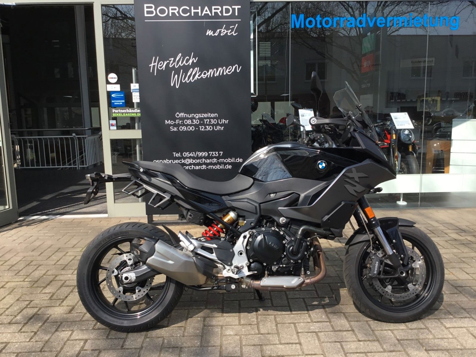 BMW F 900 XR