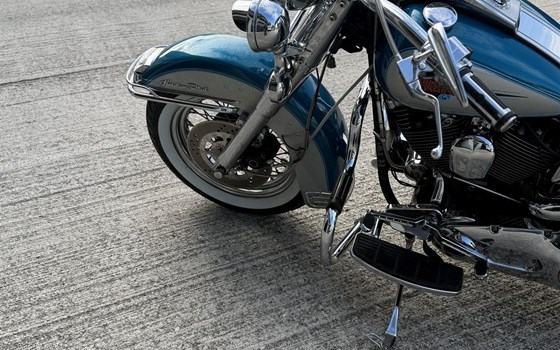 Gebrauchtmotorrad Harley-Davidson Softail Heritage Classic FLSTC - Bild 3