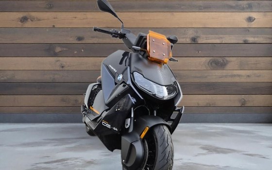 Gebrauchtmotorrad BMW CE 04 - Bild 2