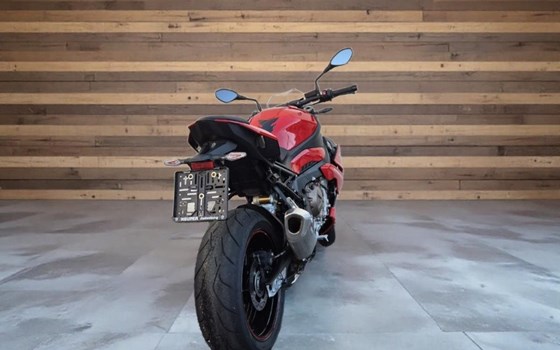 Gebrauchtmotorrad BMW S 1000 R - Bild 4