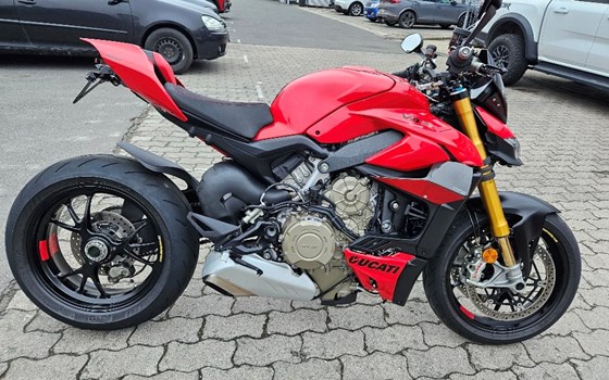 Gebrauchtmotorrad Ducati Streetfighter V4 S - Bild 1