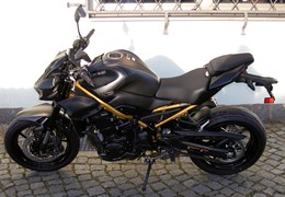 Neumotorrad Kawasaki Z900