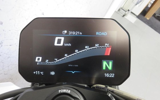 Gebrauchtmotorrad BMW M 1000 R - Bild 8