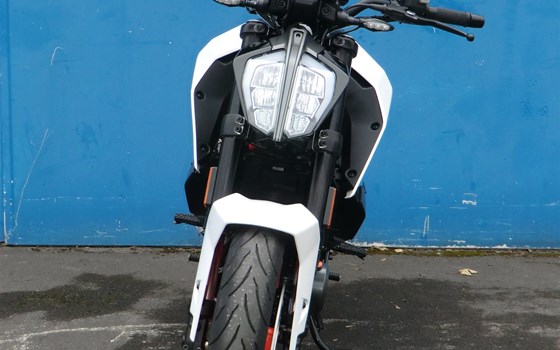 Gebrauchtmotorrad KTM 390 Duke - Bild 2