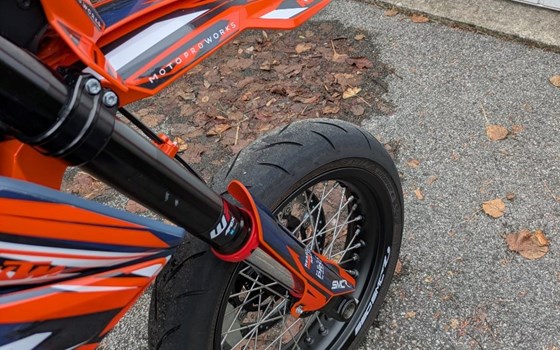 Gebrauchtmotorrad KTM 690 SMC R - Bild 5