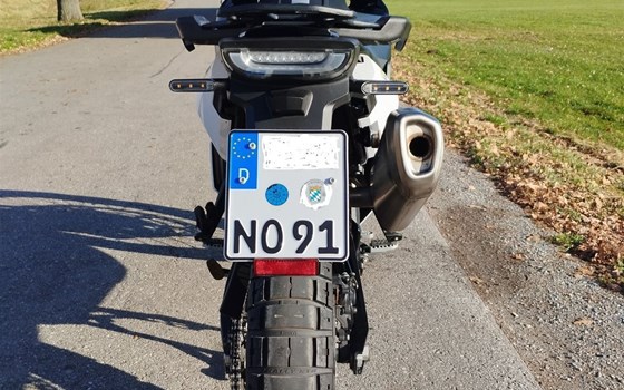 Gebrauchtmotorrad Husqvarna Norden 901 - Bild 9