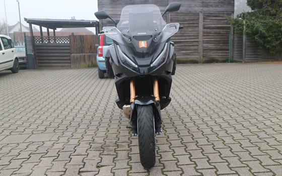 Gebrauchtmotorrad Honda NT1100 DCT Electronic Suspension - Bild 3