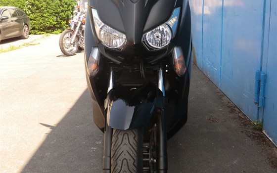 Gebrauchtmotorrad Yamaha XMAX 400 - Bild 3