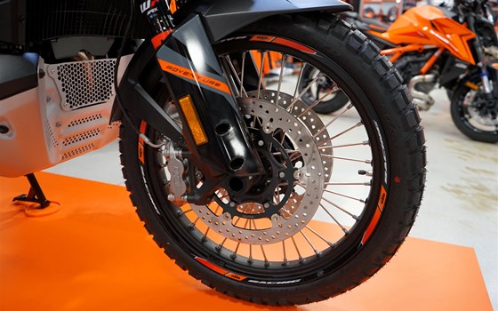 Neufahrzeug KTM 890 Adventure - Bild 9