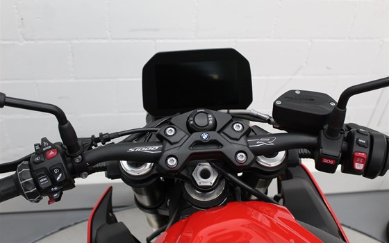 Motorrad Occasion BMW S 1000 R - Bild 7