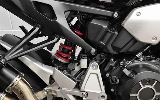 Gebrauchtmotorrad Honda CB 1000 R - Bild 9