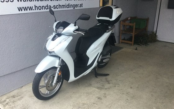 Gebrauchtmotorrad Honda SH125i - Bild 4