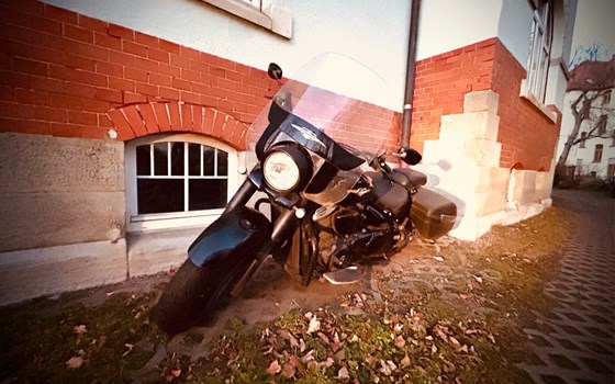 Gebrauchtmotorrad Suzuki Intruder C1500T - Bild 3