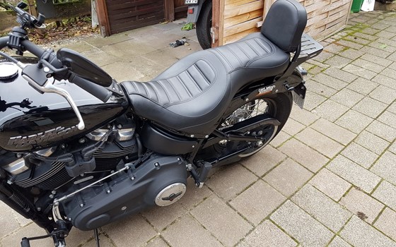 Gebrauchtmotorrad Harley-Davidson Softail Street Bob FXBB - Bild 6